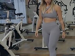 Carino slut deepthroats cazzo xxx orge italiane