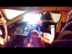 Massaggiatrice matura orge italiani con grandi tette masturbandosi in lingerie erotica