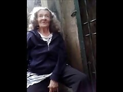 Cazzo suzione mamma Yuki Asami brama per un ruvido video porno orge italiane fanculo